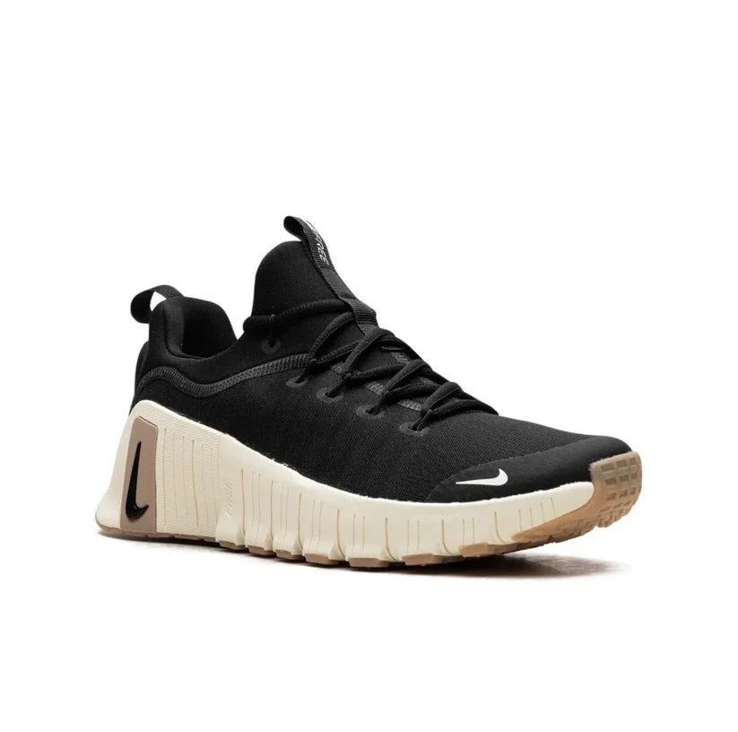 Nike free metcon black beige