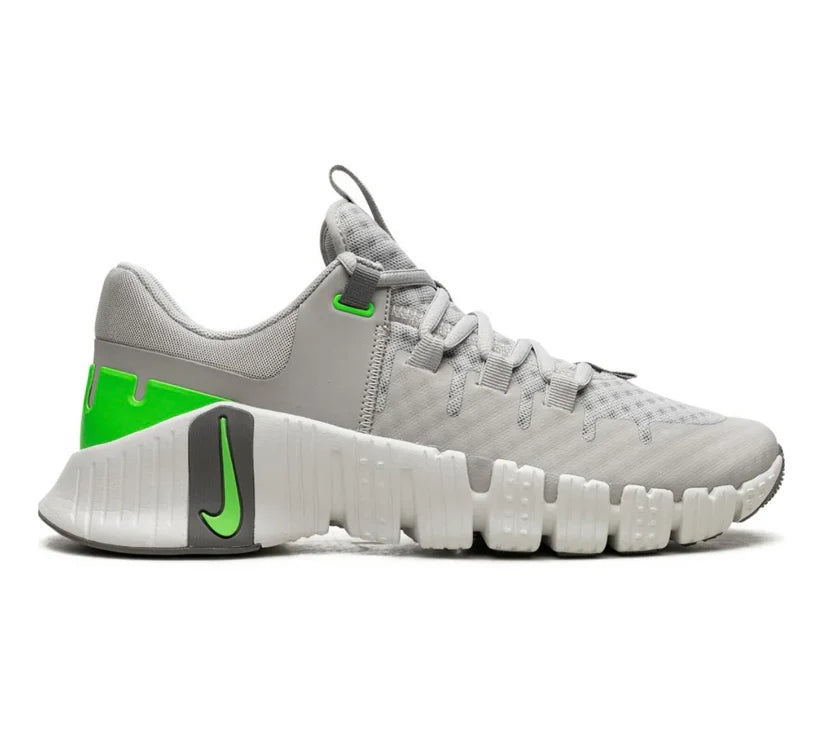 Nike free metcon gray green