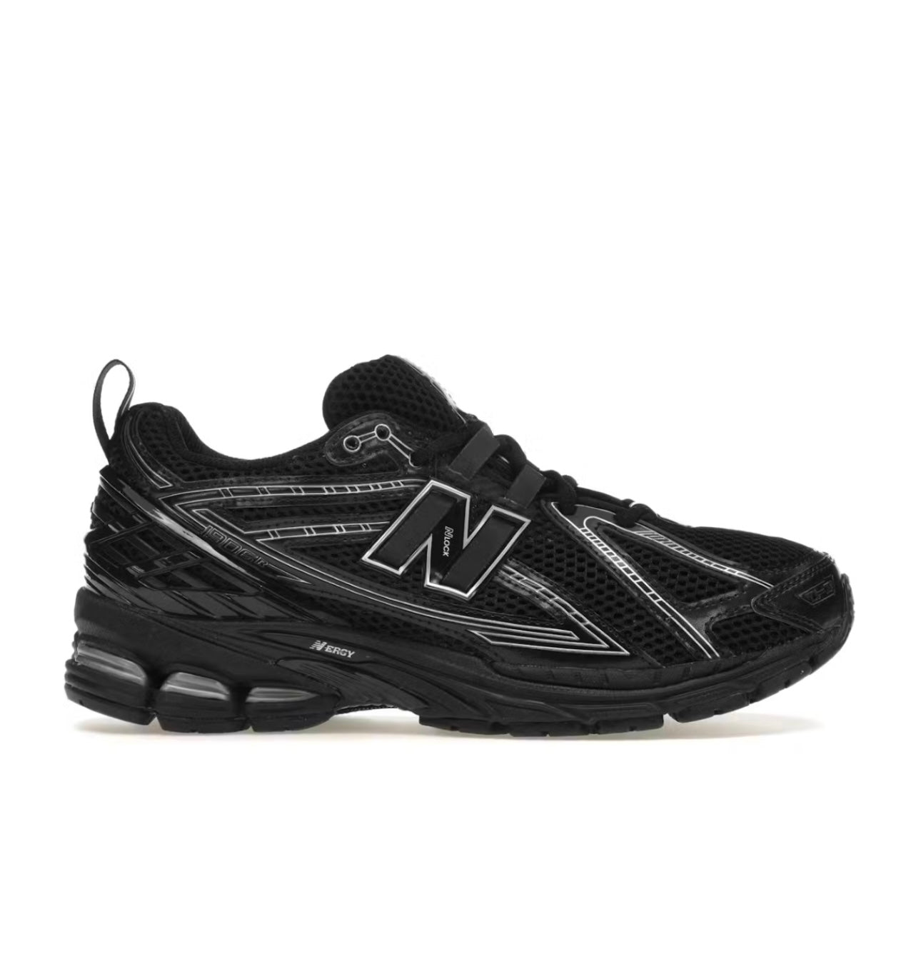 New Balance 1906R
Black Phantom