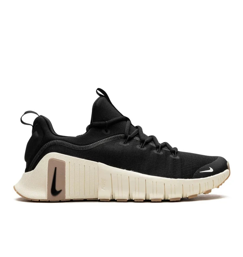Nike free metcon black beige